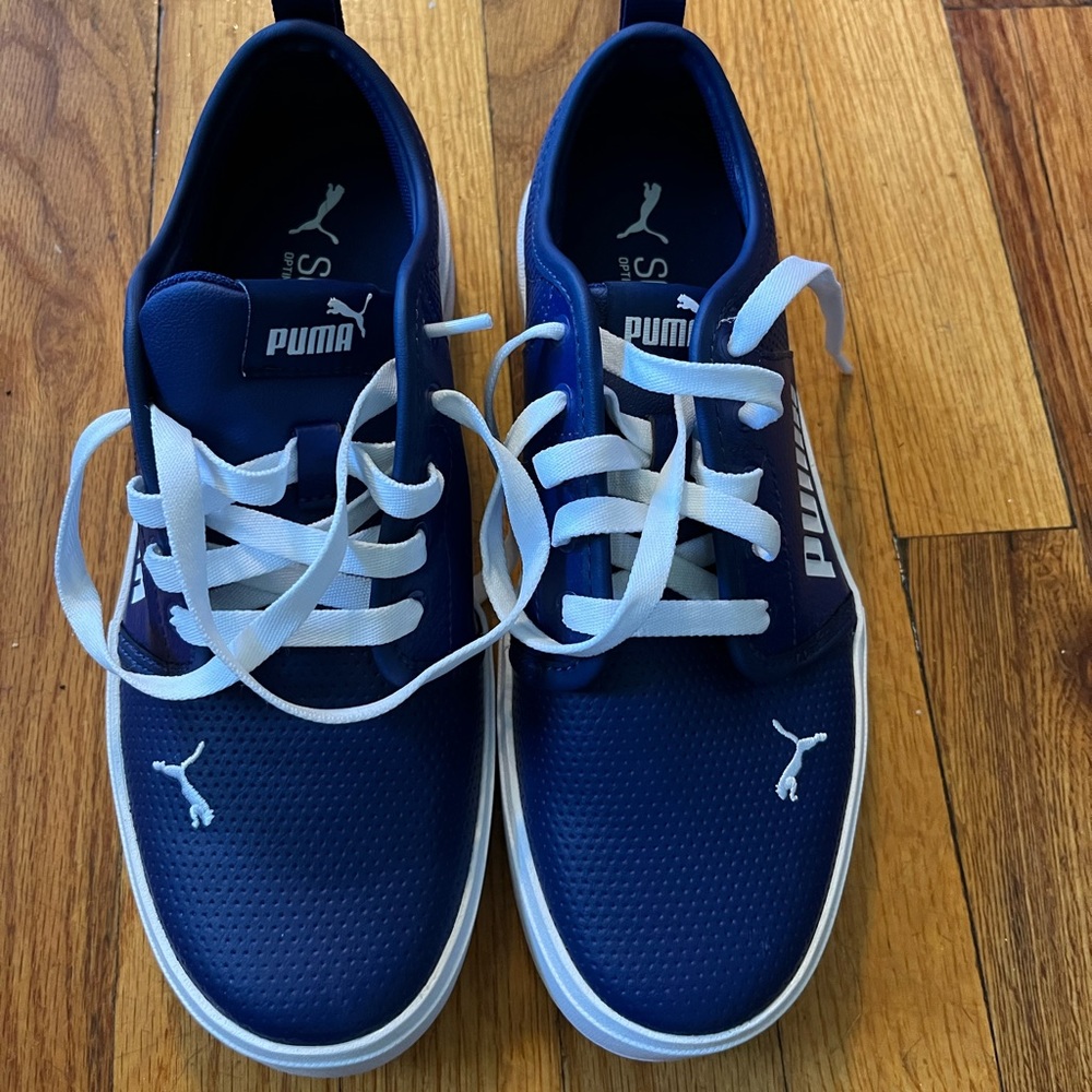 Puma Sneakers. Size 7. Never worn